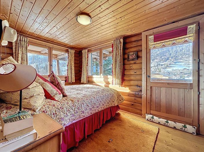 Image No.9-4 Bed House for sale