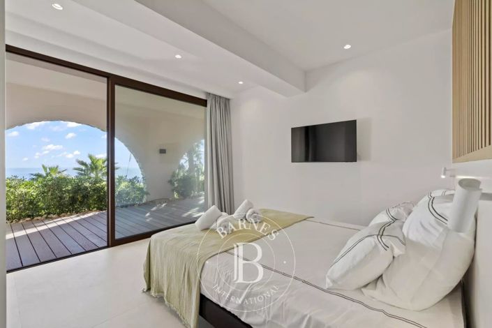 Image No.19-7 Bed House for sale