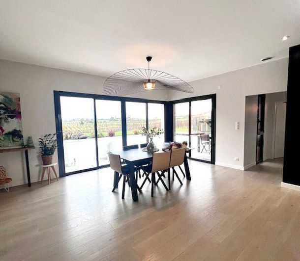 Image No.6-4 Bed House for sale