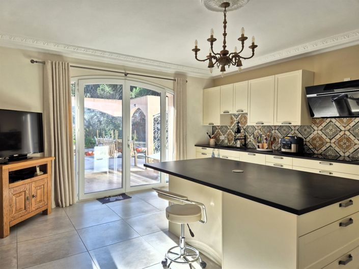 Image No.20-Maison de 6 chambres à vendre à Pézenas