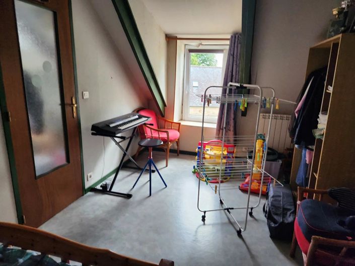 Image No.11-3 Bed House for sale