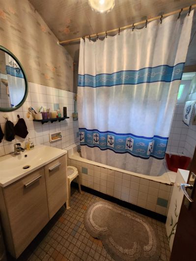 Image No.6-3 Bed House for sale