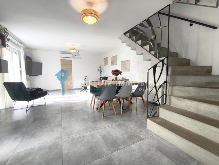 Image No.6-4 Bed House for sale