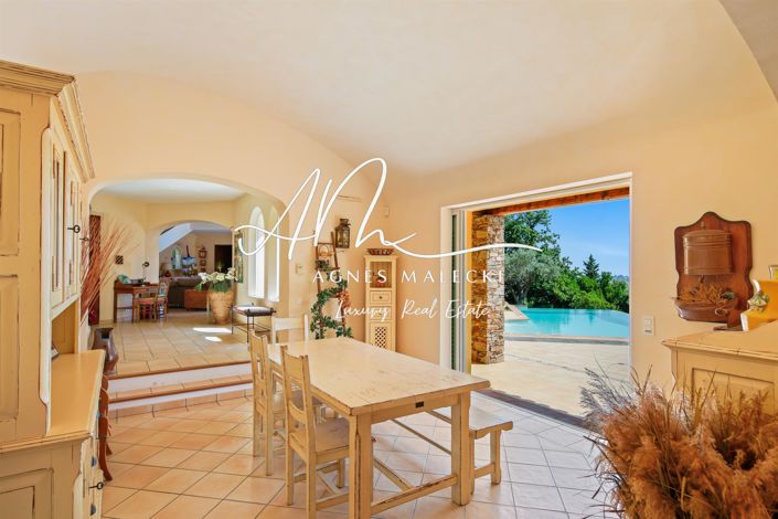 Image No.12-4 Bed House for sale