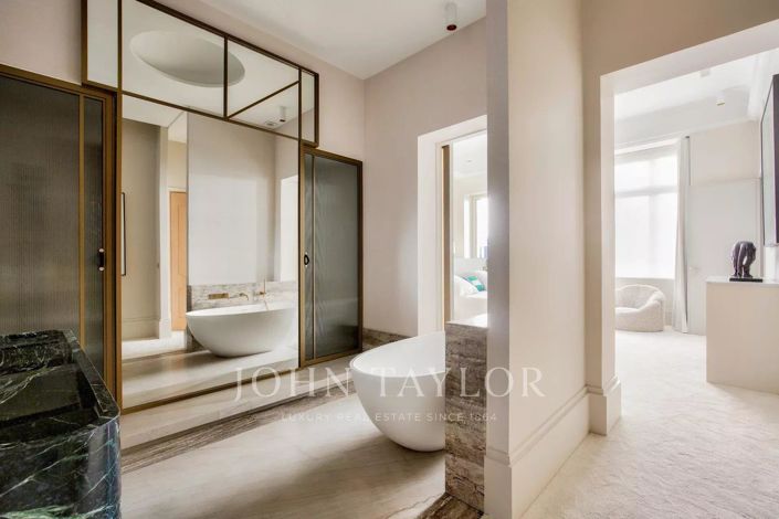 Image No.25-4 Bed Apartment for sale