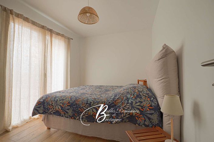 Image No.7-5 Bed House for sale