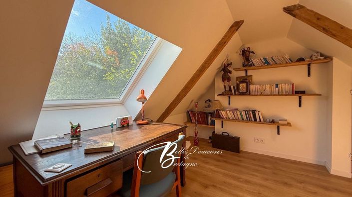 Image No.11-2 Bed House for sale