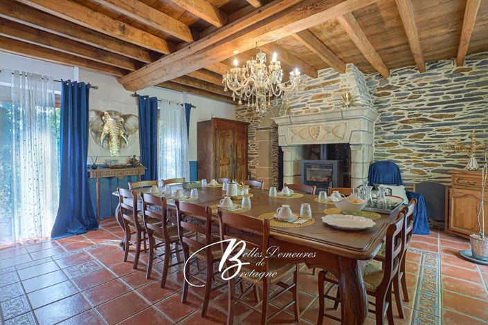 Image No.10-12 Bed House for sale