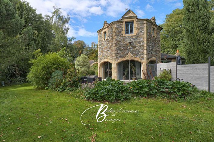 Image No.4-12 Bed House for sale