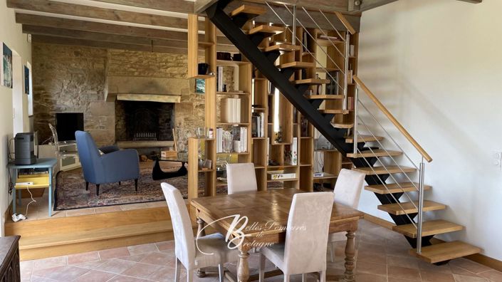 Image No.9-7 Bed House for sale