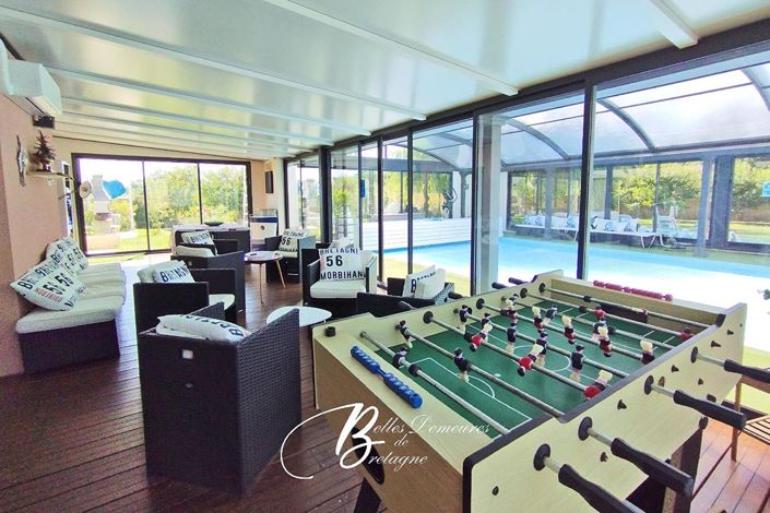 Image No.6-10 Bed House for sale