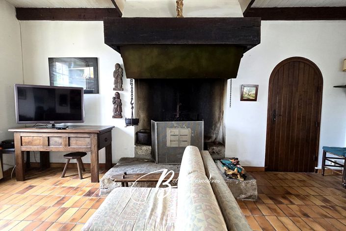 Image No.6-4 Bed House for sale