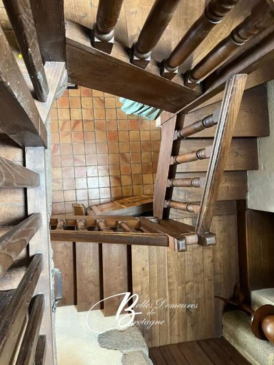 Image No.13-5 Bed Property for sale