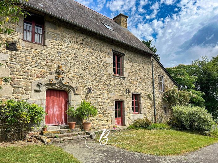 Image No.3-5 Bed Property for sale