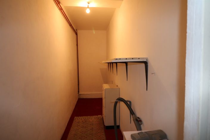 Image No.12-4 Bed House for sale