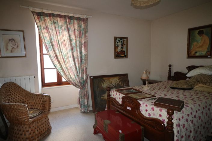 Image No.14-4 Bed House for sale