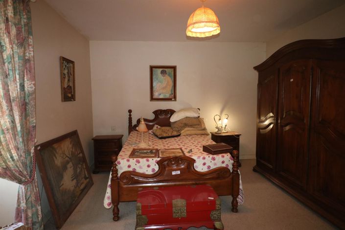 Image No.15-4 Bed House for sale