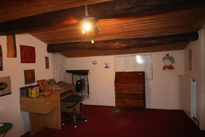 Image No.17-4 Bed House for sale