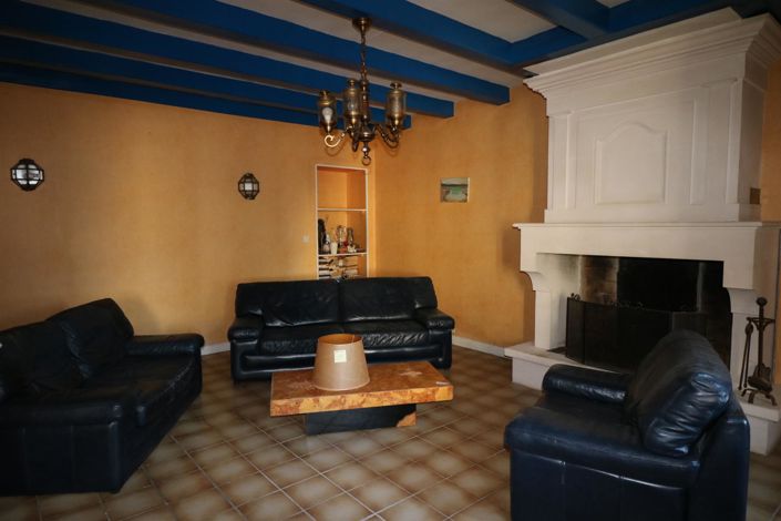 Image No.3-4 Bed House for sale