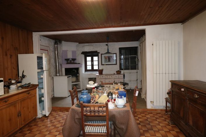 Image No.4-4 Bed House for sale