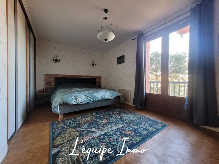 Image No.15-5 Bed House for sale