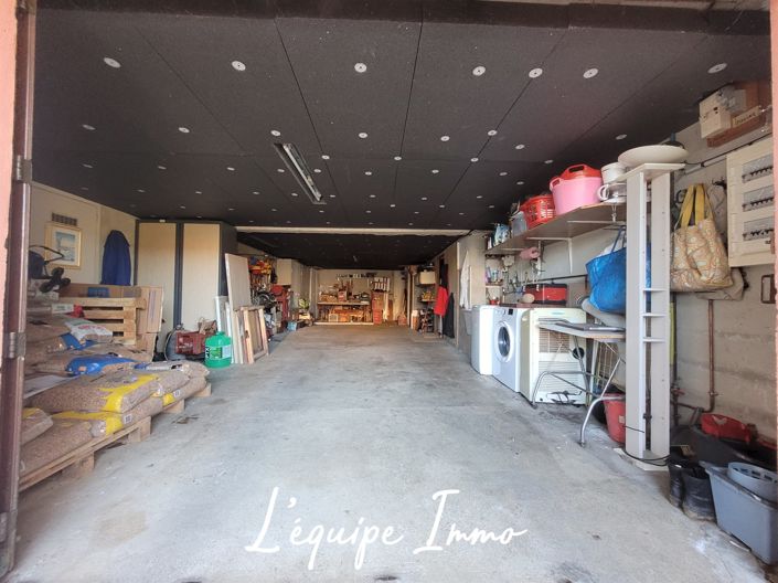 Image No.21-5 Bed House for sale