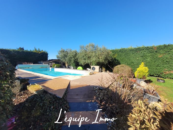 Image No.3-5 Bed House for sale