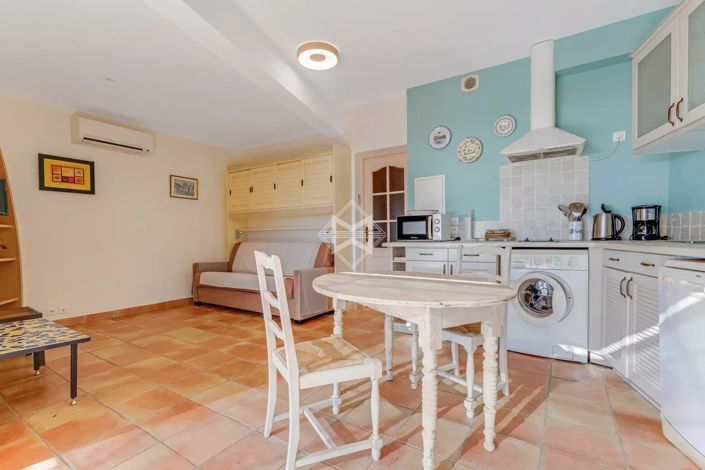 Image No.15-4 Bed House for sale