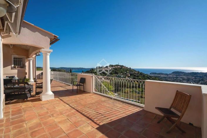 Image No.9-4 Bed House for sale