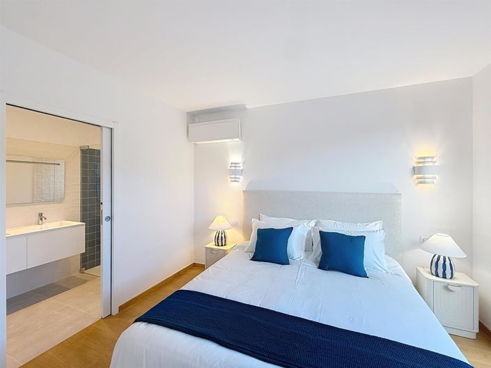 Image No.12-4 Bed House for sale