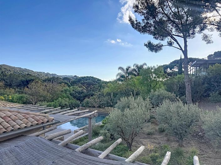 Image No.20-4 Bed House for sale