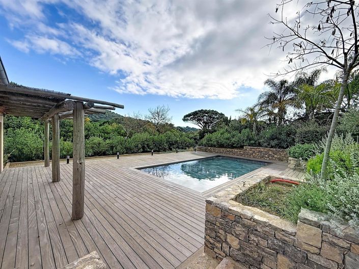 Image No.22-4 Bed House for sale