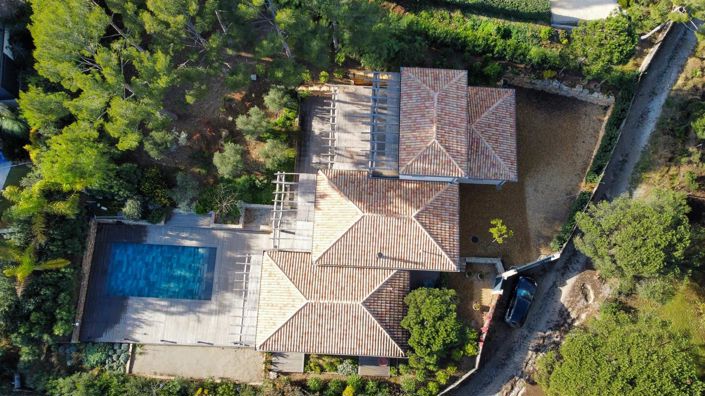 Image No.24-4 Bed House for sale