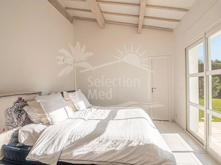 Image No.5-4 Bed House for sale