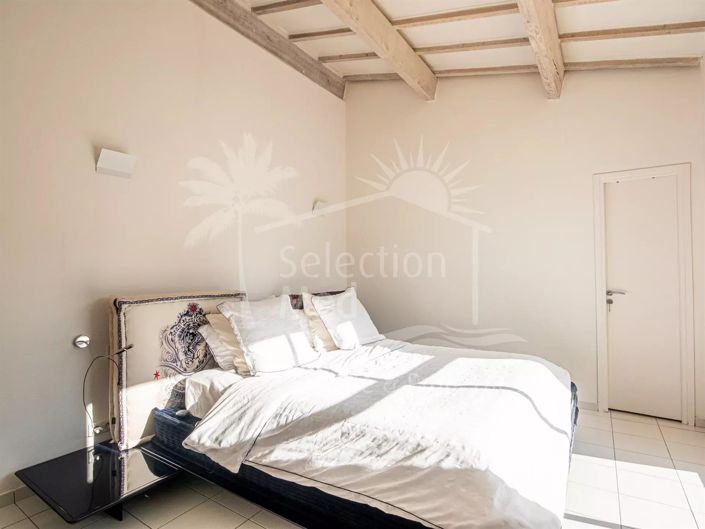 Image No.6-4 Bed House for sale