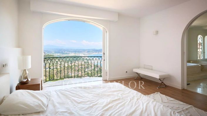 Image No.13-4 Bed House for sale