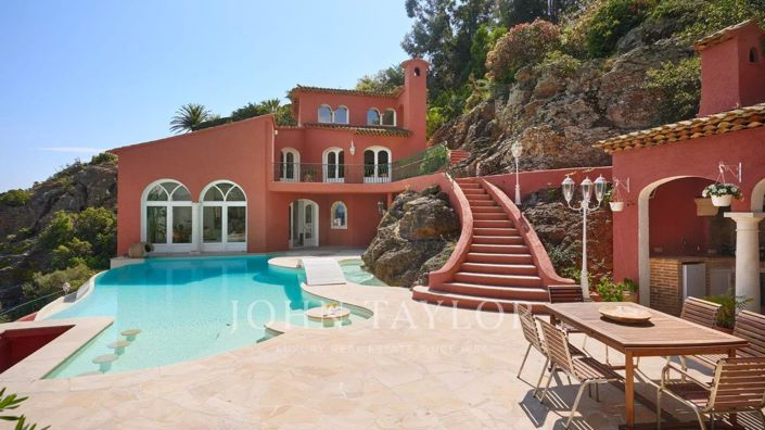 Image No.4-4 Bed House for sale