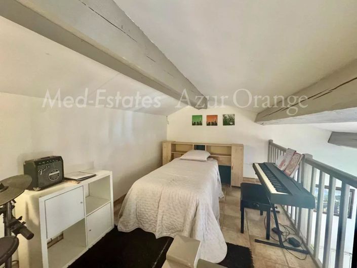 Image No.14-4 Bed House for sale