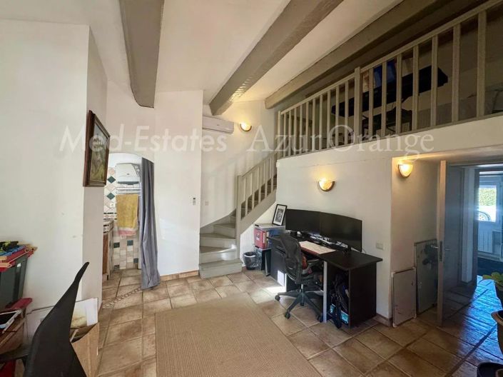 Image No.17-4 Bed House for sale