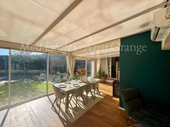 Image No.8-4 Bed House for sale