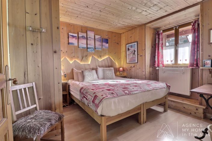 Image No.16-7 Bed House for sale