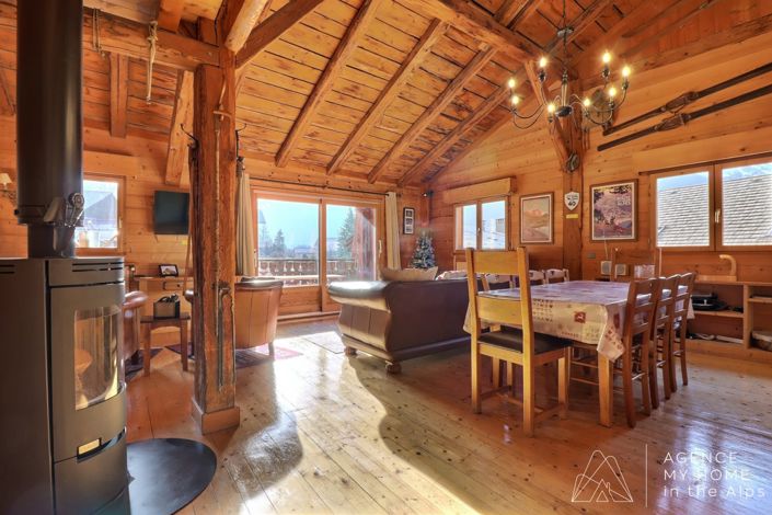 Image No.9-7 Bed House for sale