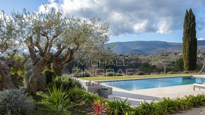 Image No.2-5 Bed House for sale