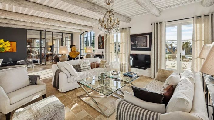 Image No.3-5 Bed House for sale