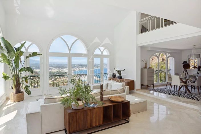 Image No.6-5 Bed House for sale