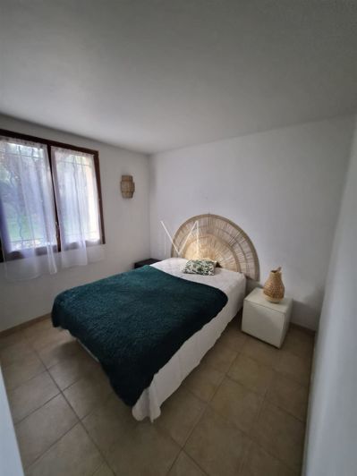 Image No.25-5 Bed House for sale