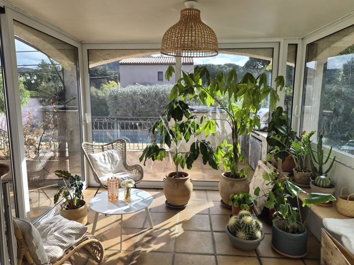 Image No.7-5 Bed House for sale