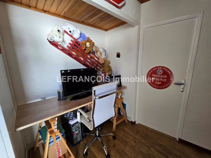 Image No.11-3 Bed Apartment for sale