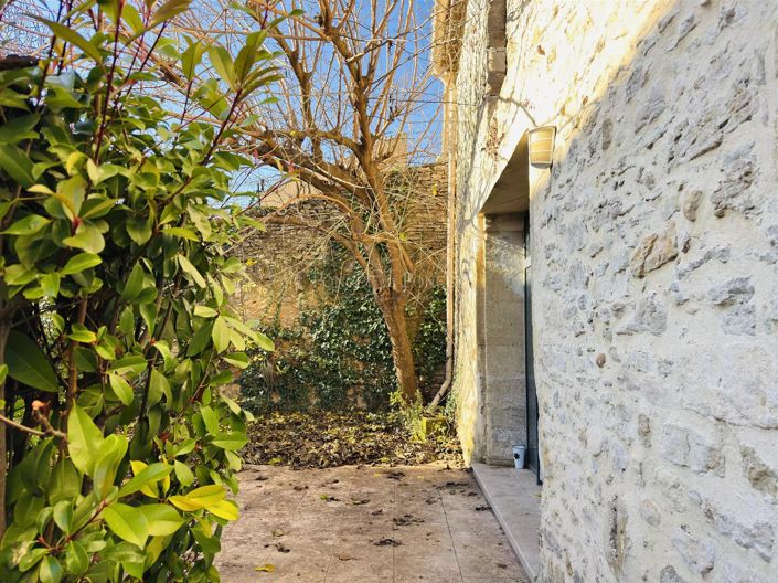 Image No.17-3 Bed House for sale