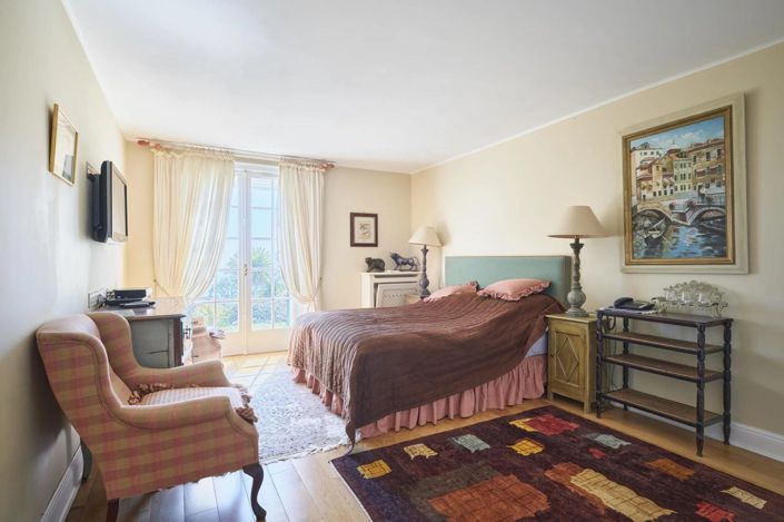 Image No.15-6 Bed Apartment for sale